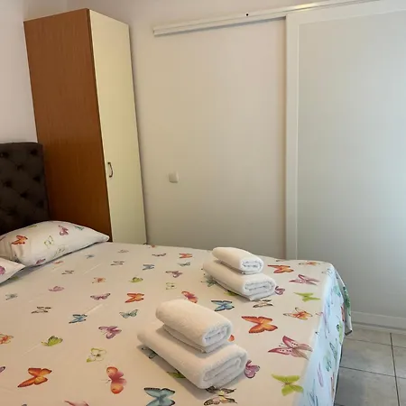 Appartamento House 100M From The Beach With Free Parking Baška Voda Esterno foto