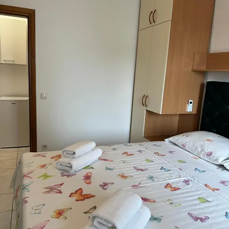 Appartamento House 100M From The Beach With Free Parking Baška Voda Esterno foto