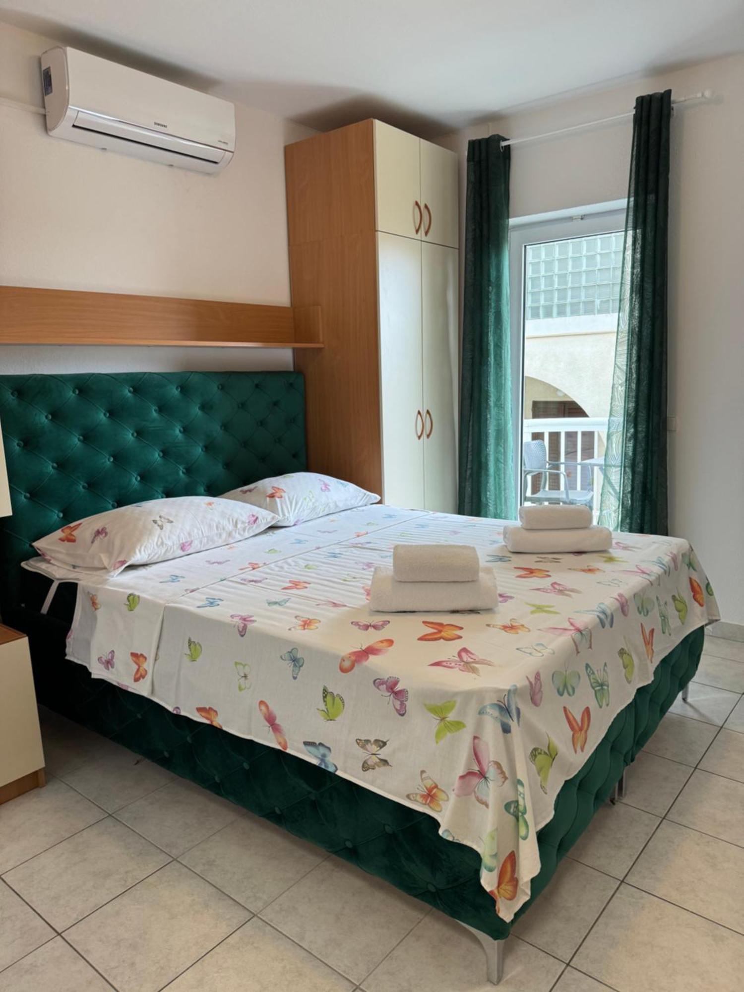 Apartment House 100m From The Beach With Free Parking