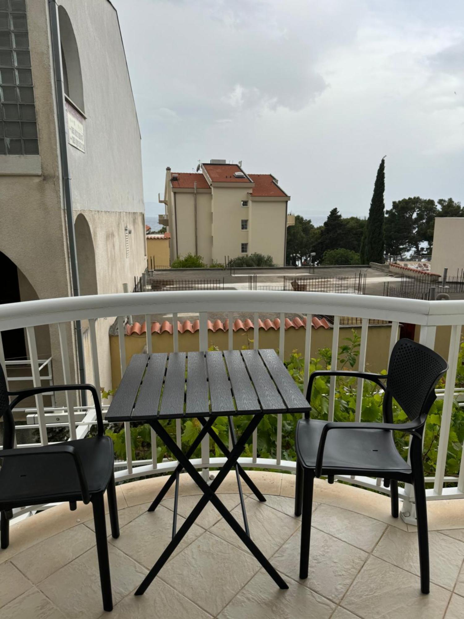House 100m From The Beach With Free Parking Apartment *