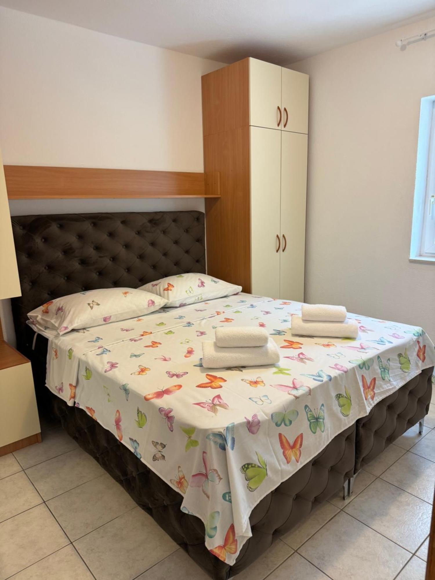 Apartment House 100m From The Beach With Free Parking Baska Voda
