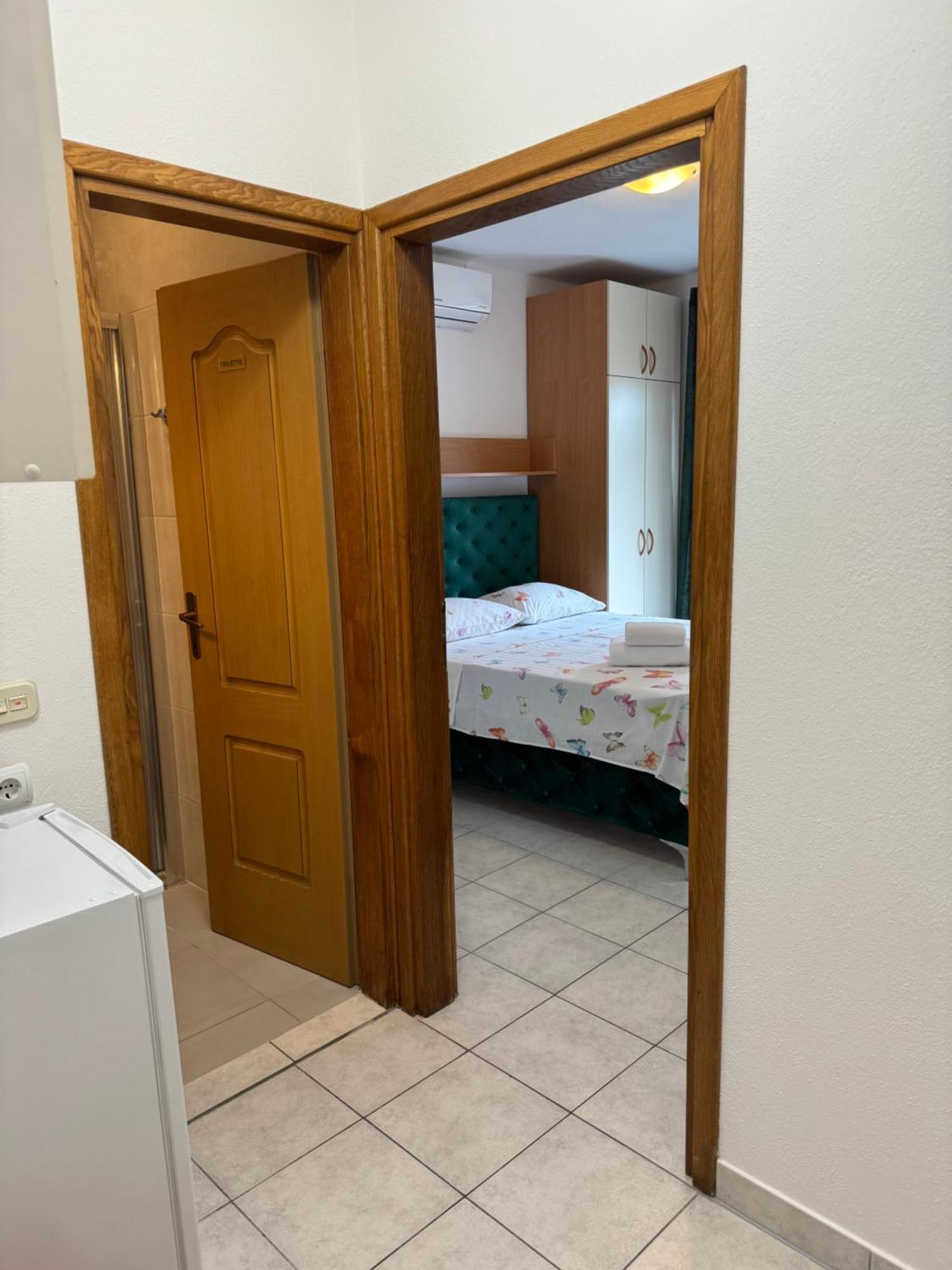 House 100m From The Beach With Free Parking Apartment *