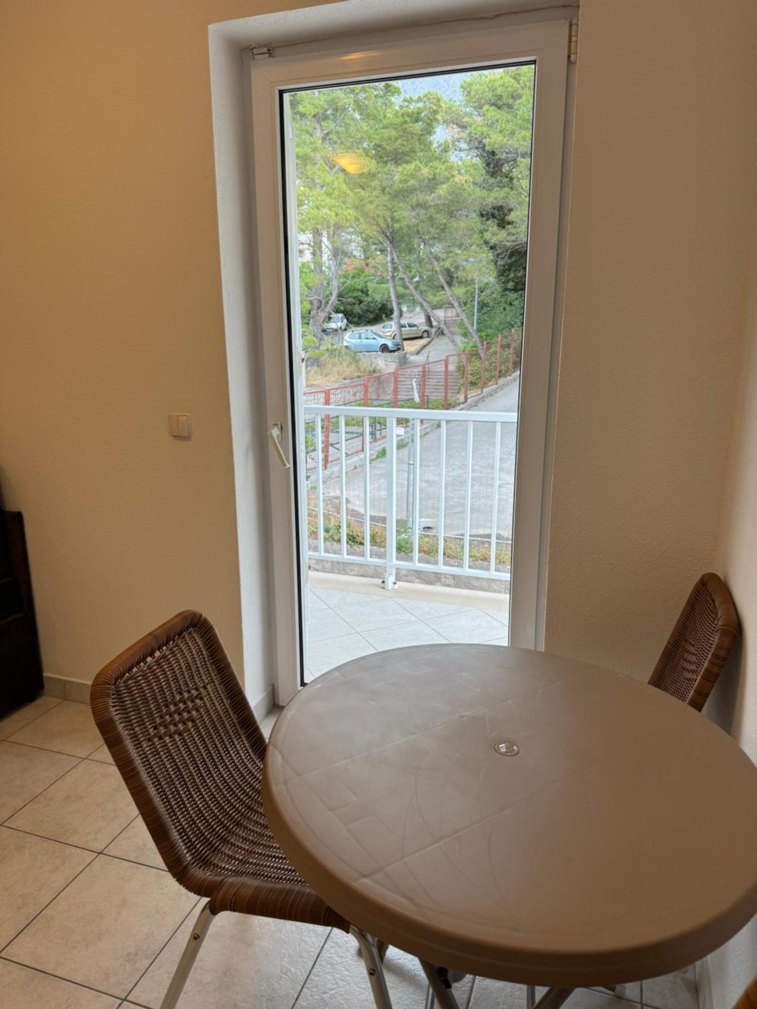 House 100m From The Beach With Free Parking Baska Voda