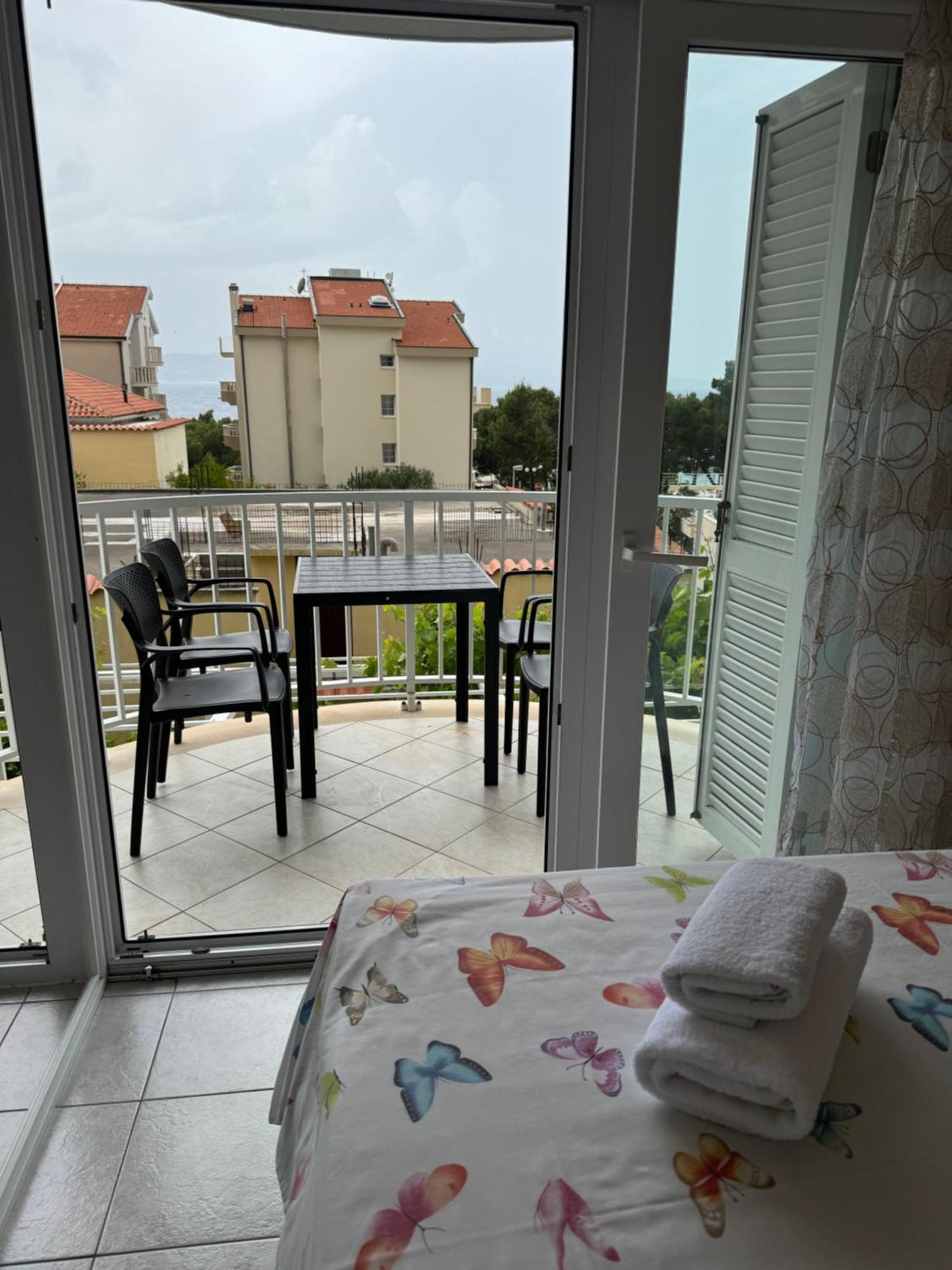 House 100m From The Beach With Free Parking Apartment *